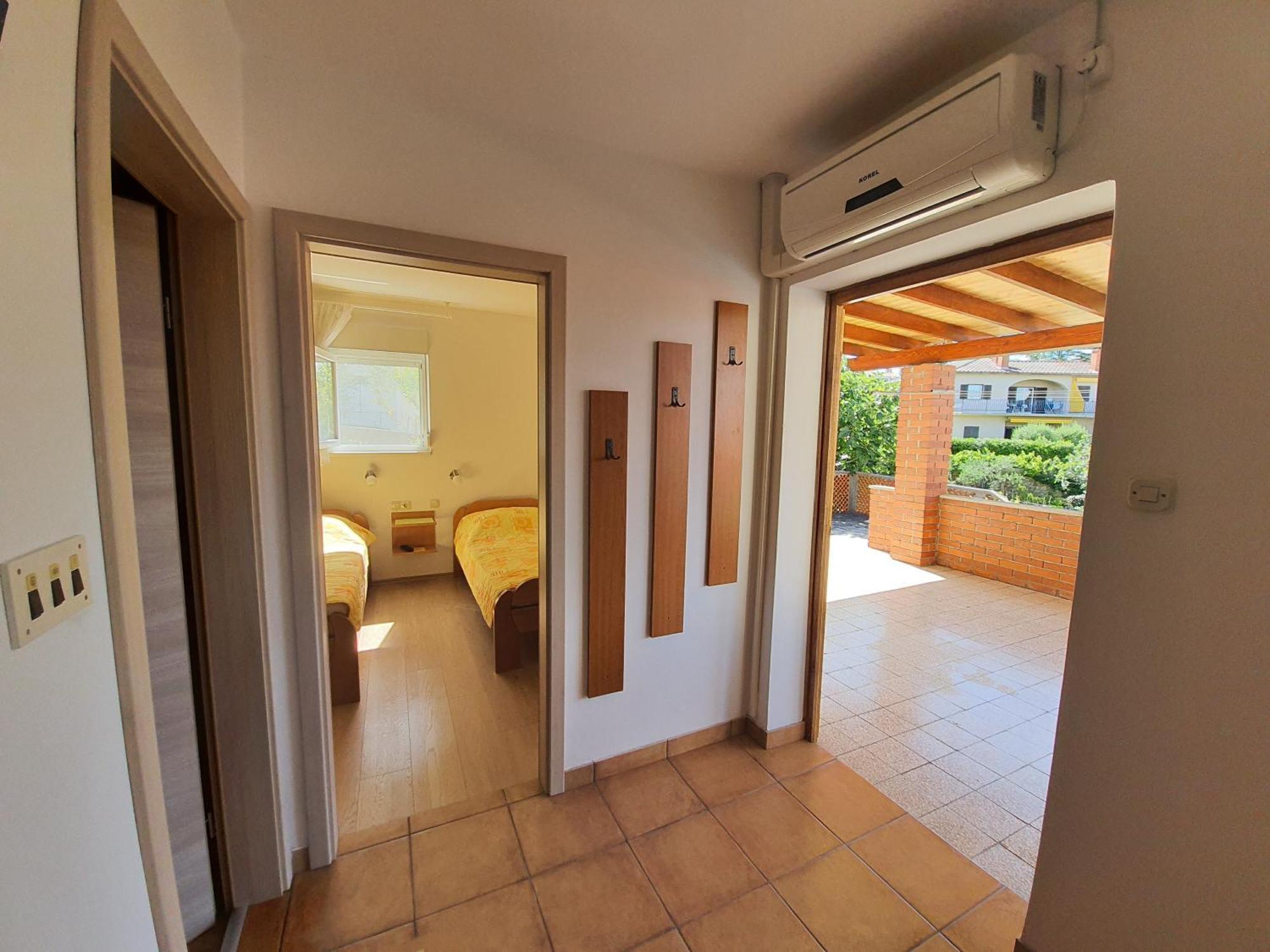 Apartments Vesna Avsec - Krk Town Quarto foto